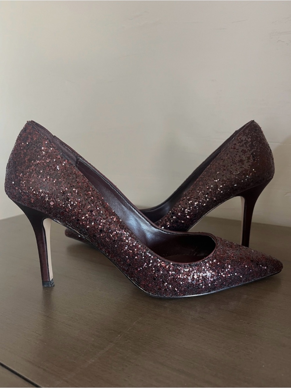 White House Black Market Women's Brown Glitter Pointed-Toe Pumps